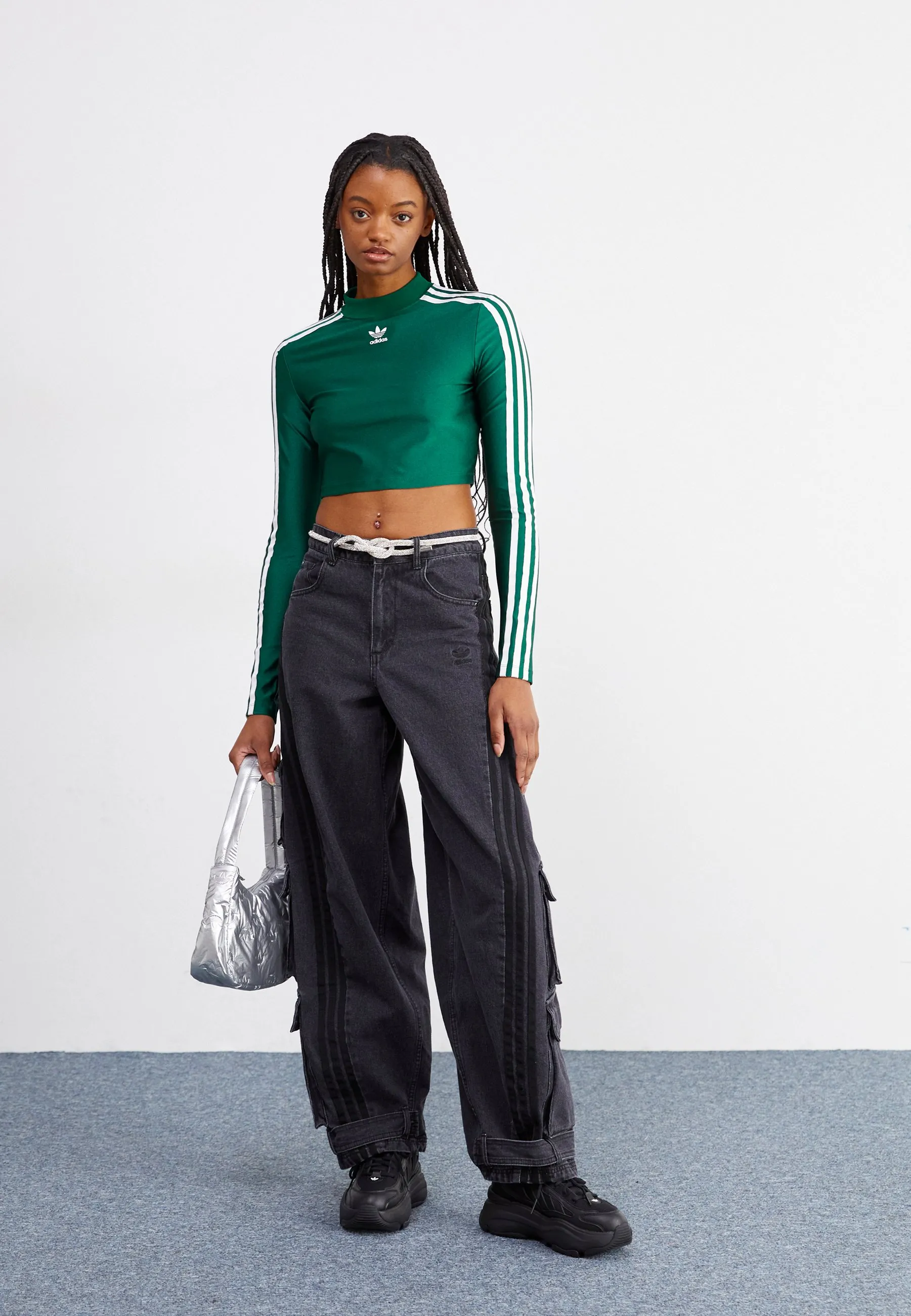 3 STRIPE CROPPED LONGSLEEVE - Maglietta a manica lunga