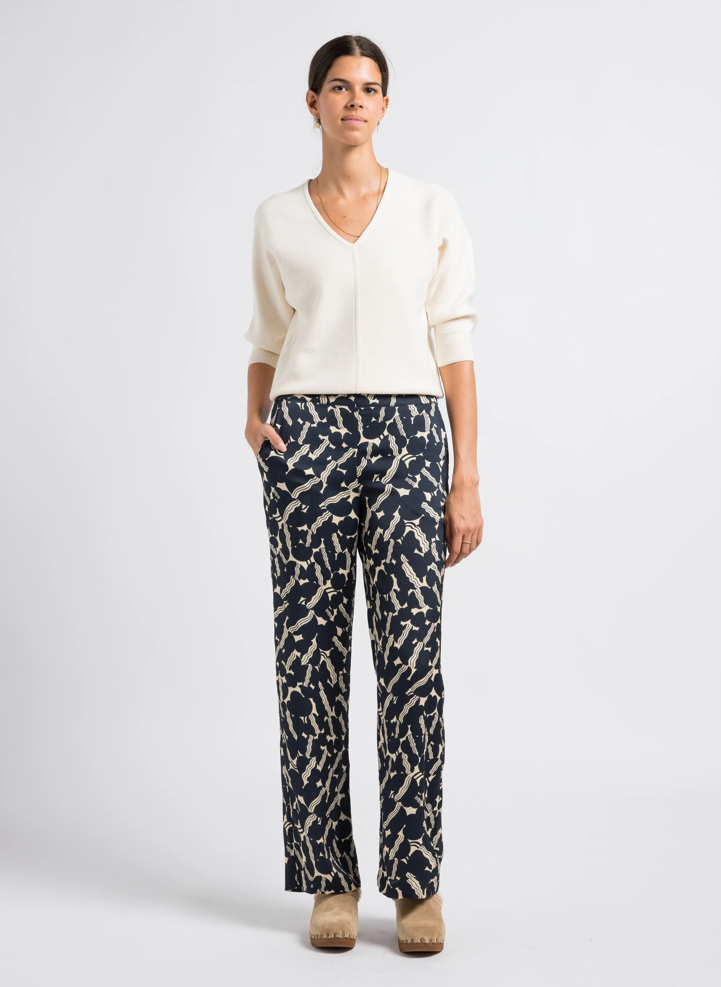  BOSABO   CARLIE - Sabot imbottiti in pelle scamosciata | Beige