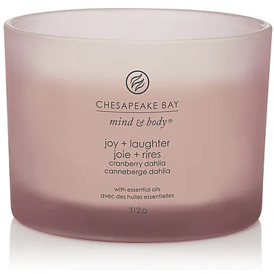 Candela ecologica Chesapeake Bay Candle Mind & Body colore Rosa