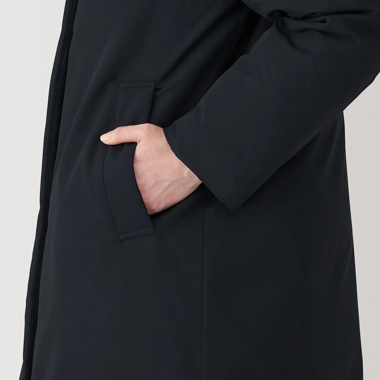 Cappotto lungo in piuma d'oca idrorepellente da donna