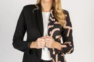 Completo di pantaloni e blazer elegante con stampa a lettere Estrena, nero