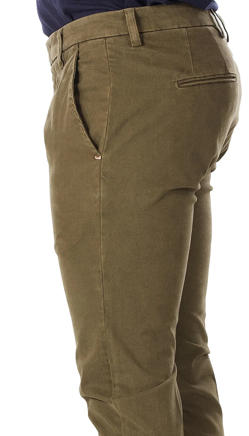 Entre Amis Collezione O'Sart Pantalone marrone micro fantasia corto con cinturino.