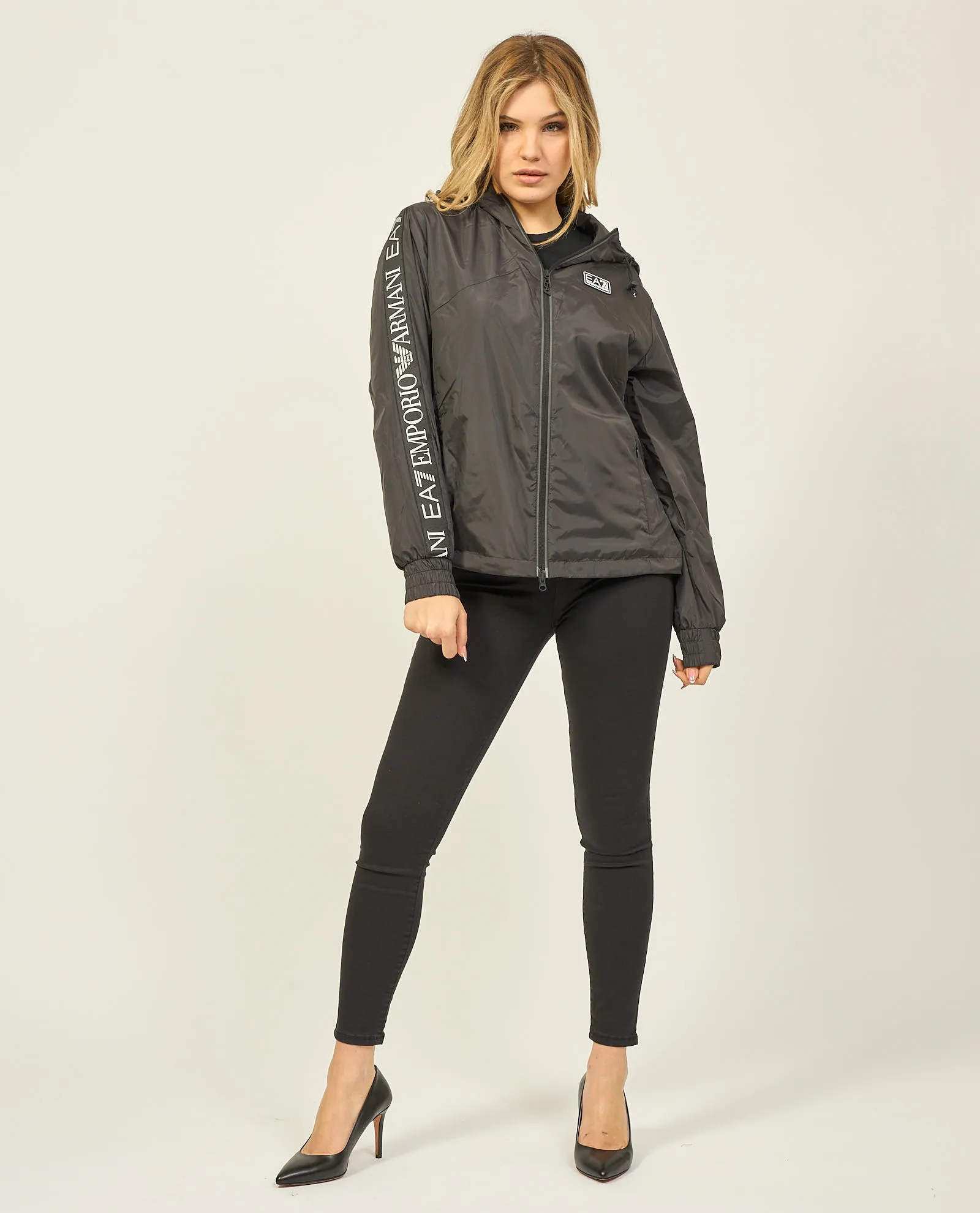 Giubbotto donna EA7 antipioggia con cappuccio