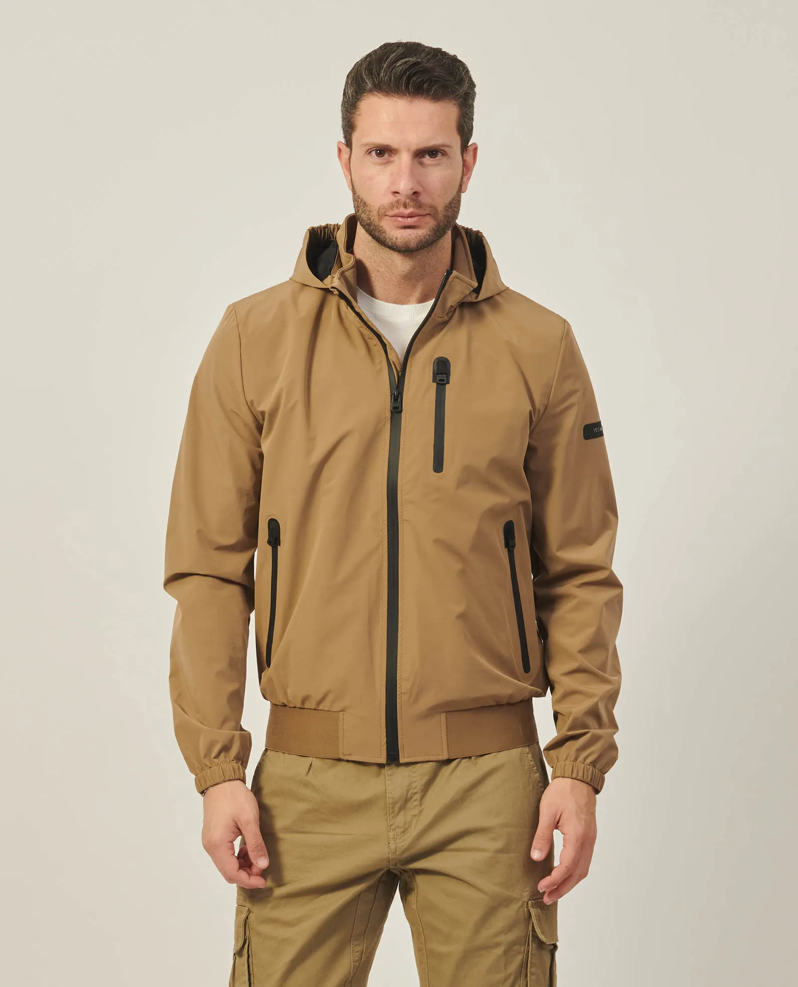 Giubbotto Yes Zee modello bomber con cappuccio