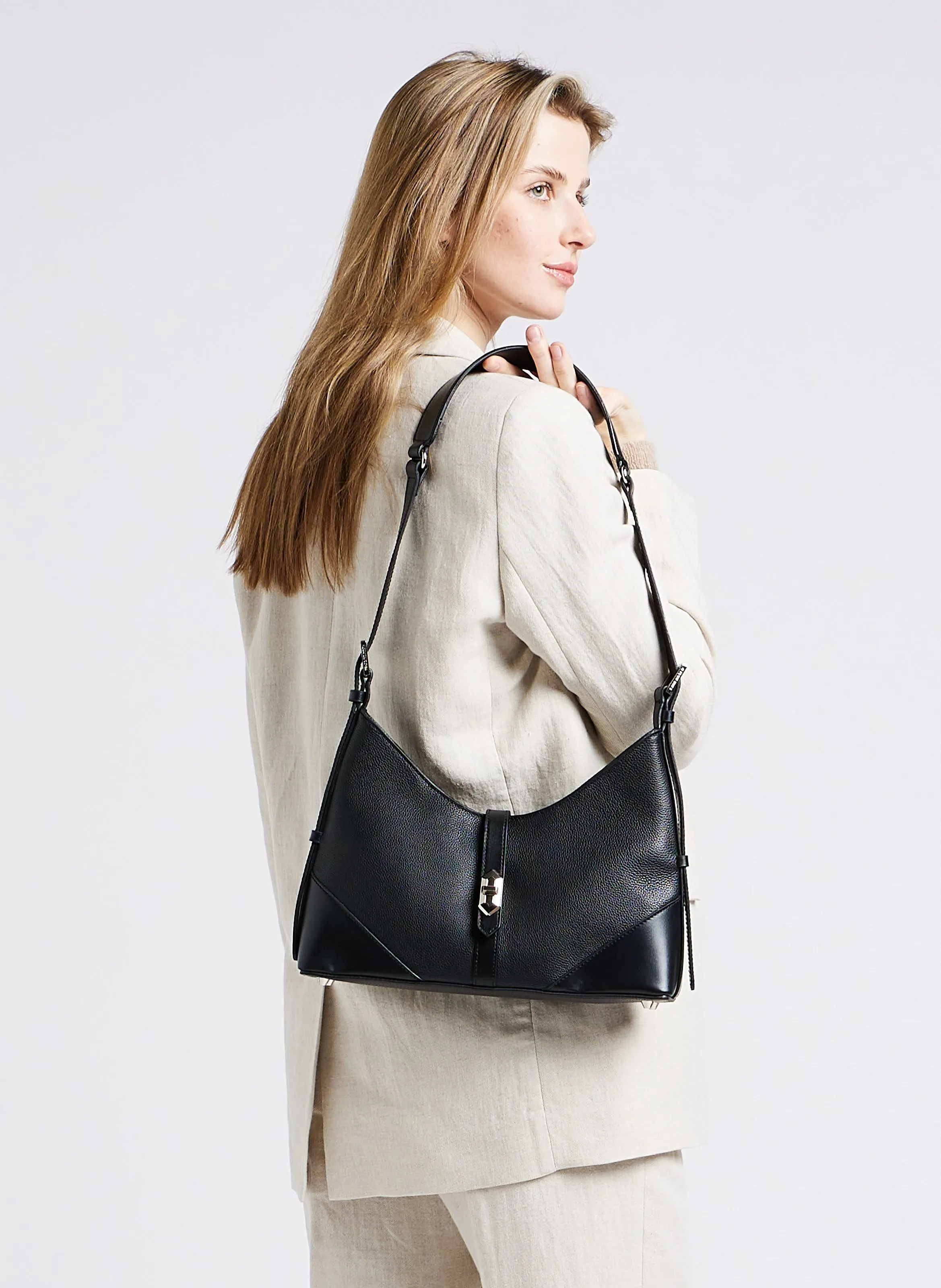  LANCASTER PARIS   MILANO DELTA - Borsa hobo in pelle martellata | Nero