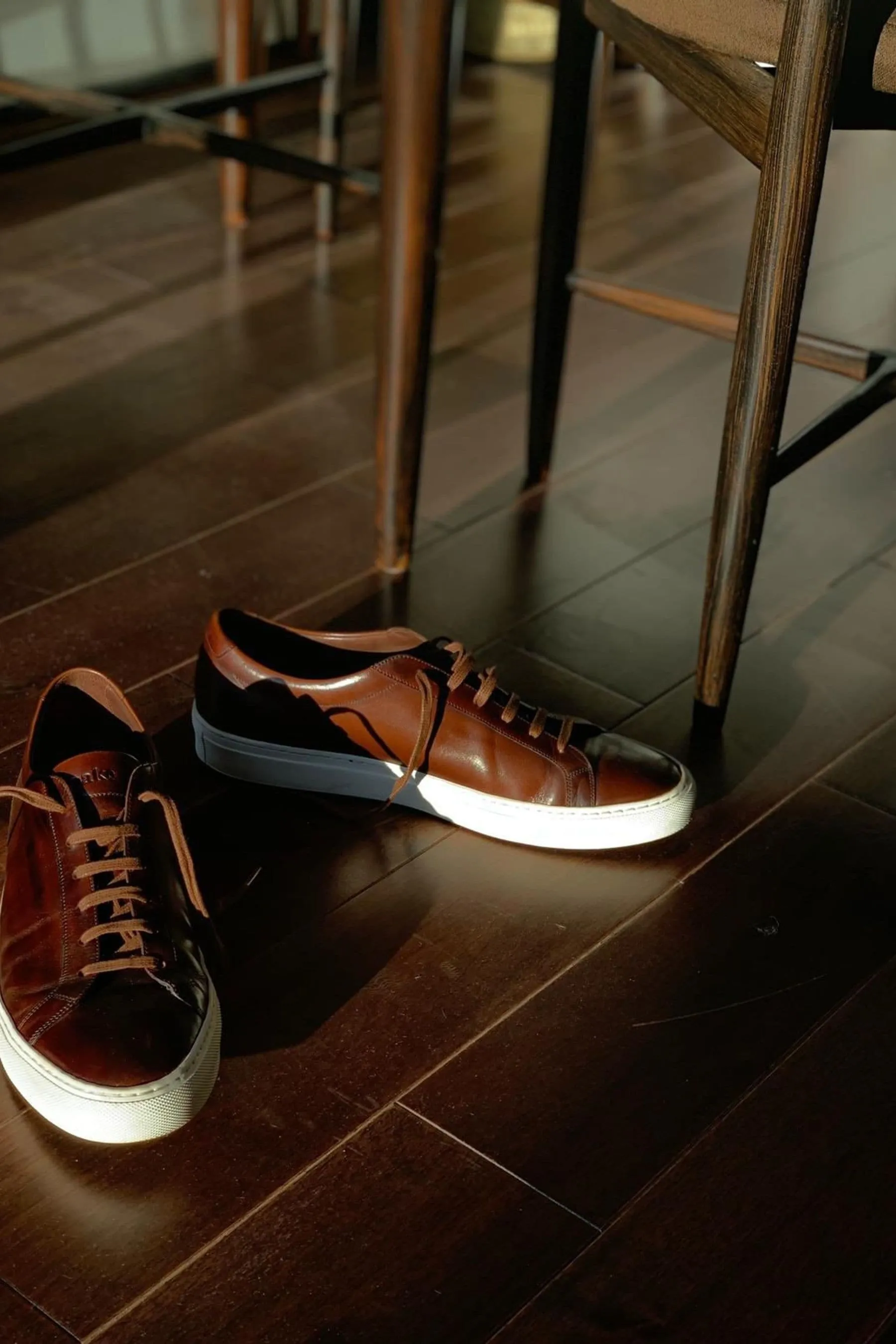Loake - Sprint - Sneakers con suola verniciata a mano