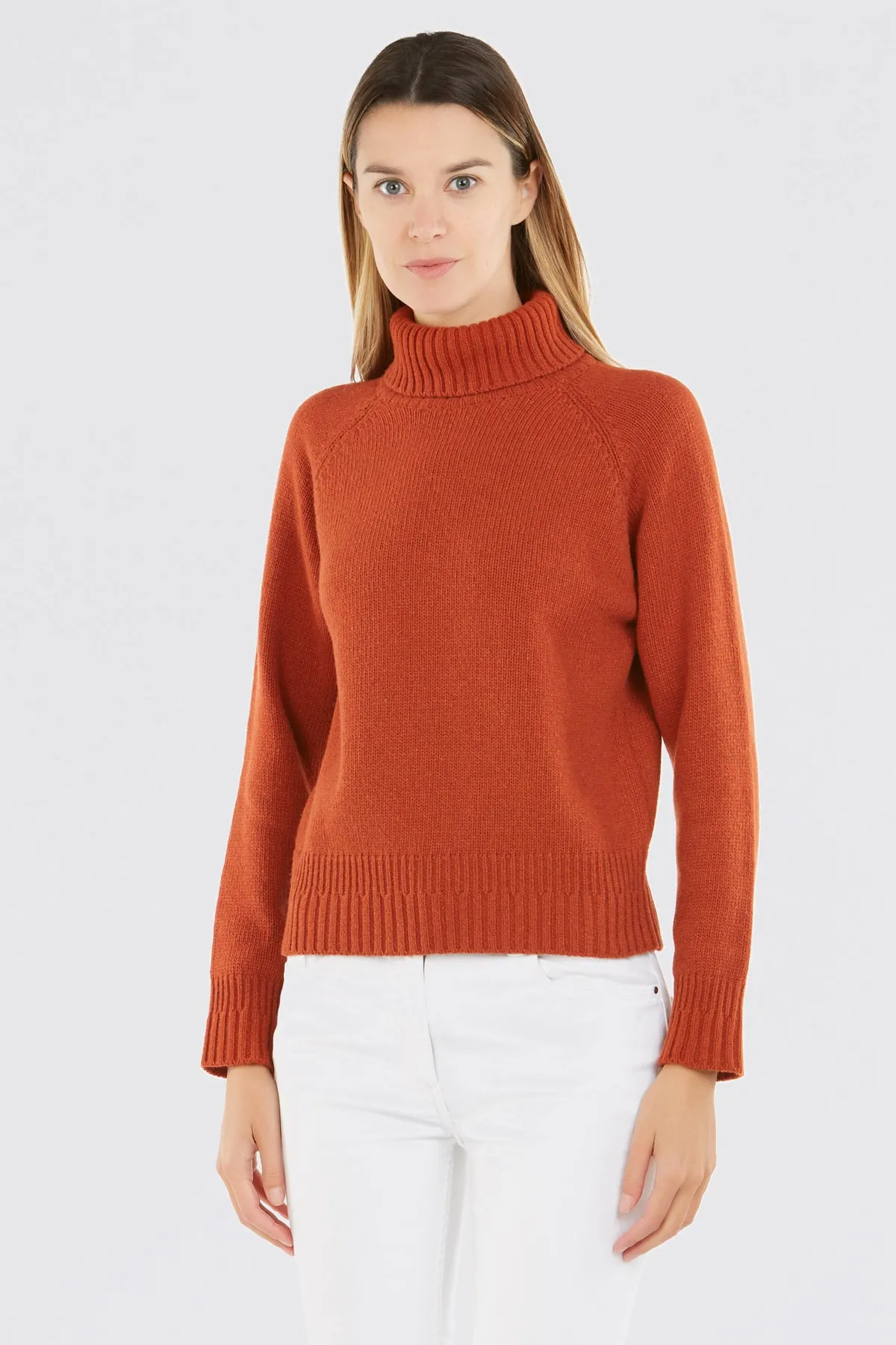 Maglione Dolcevita a Raglan, Collo Alto - Donna: Eleganza e Calore per l'Autunno/Inverno, Misto Lana - 100% Made in Italy | Brun