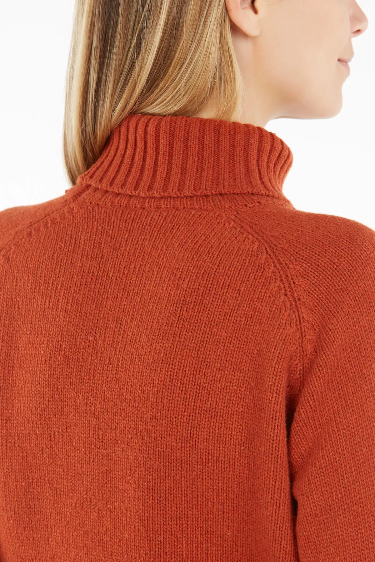 Maglione Dolcevita a Raglan, Collo Alto - Donna: Eleganza e Calore per l'Autunno/Inverno, Misto Lana - 100% Made in Italy | Brun