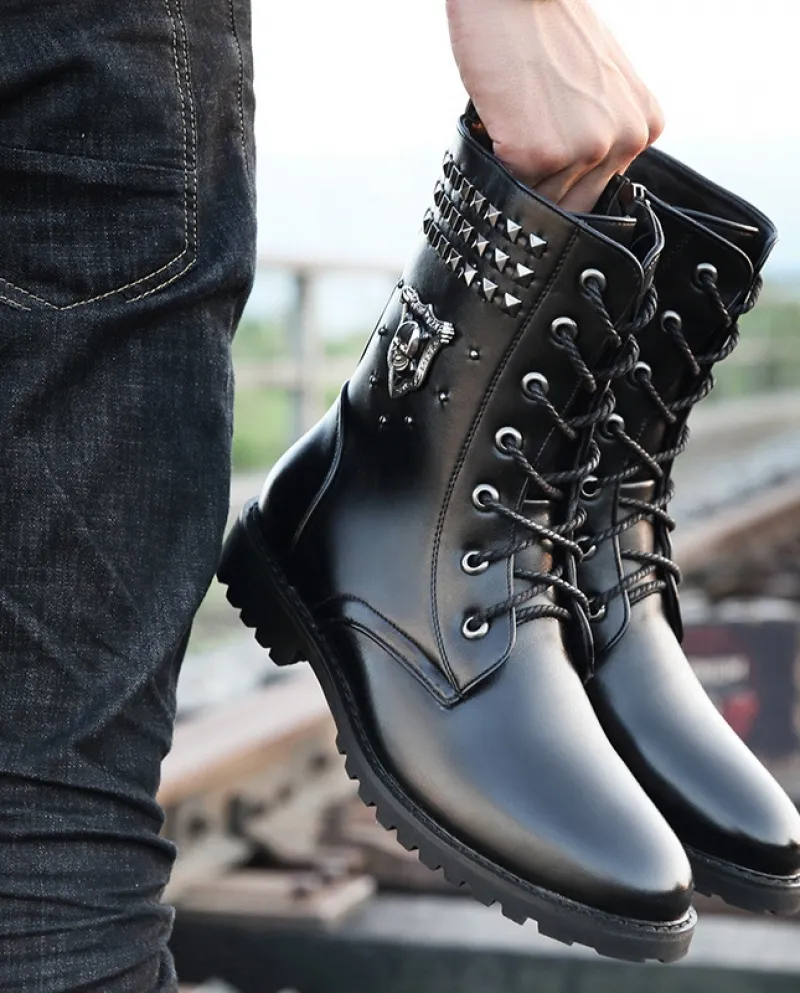 Nuovi stivali invernali in pelle Scarpe da uomo alte Stivali alla moda Martin Stivali militari Stivali da motociclista con rivet