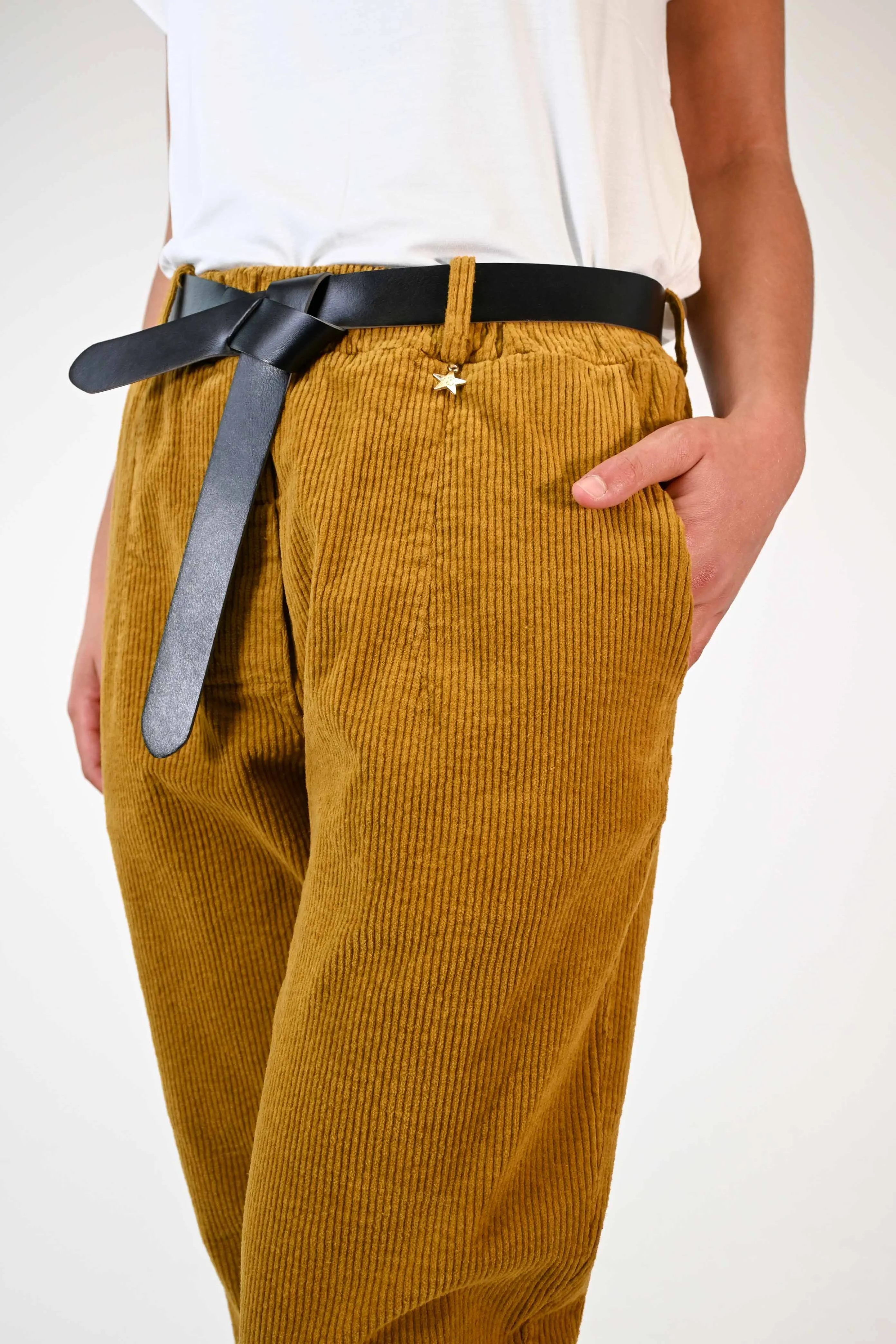 PANTALONE BAGGY IN VELLUTO A COSTE SENAPE