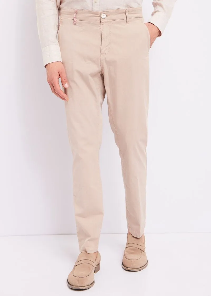 Pantaloni chino in gabardina