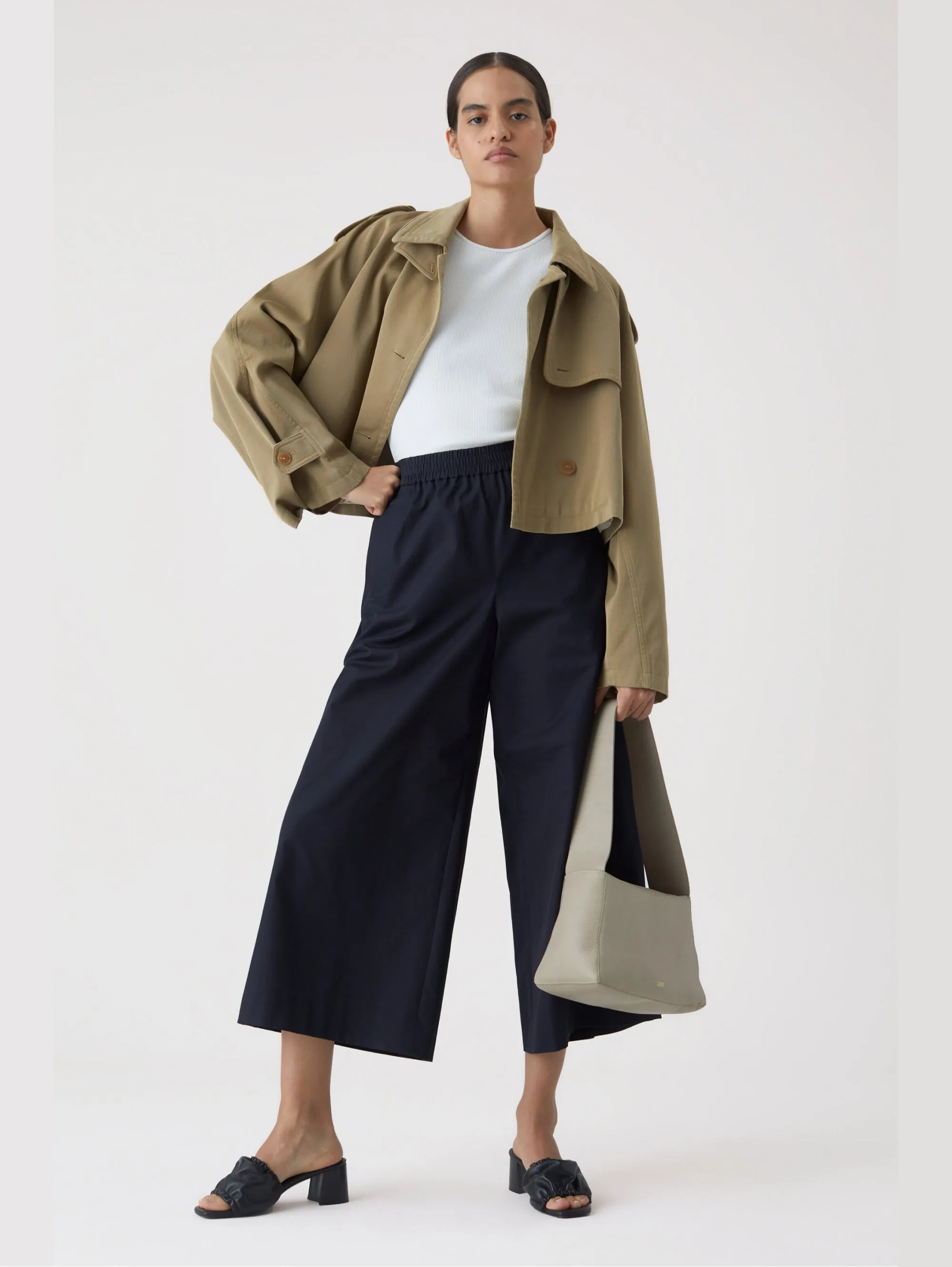 Pantaloni Cropped in Twill di Cotone Blu