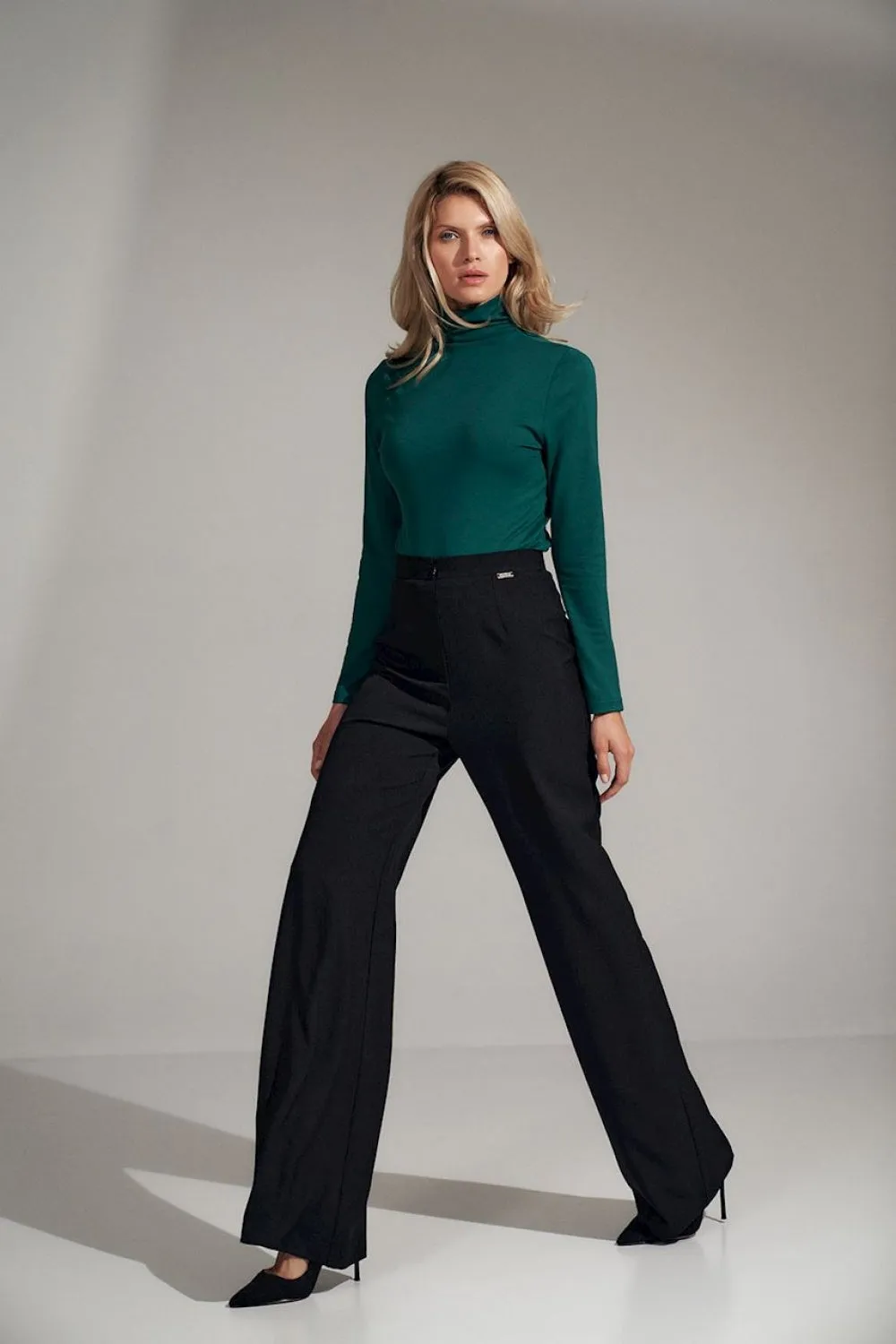 Pantaloni da donna model 150789 Figl