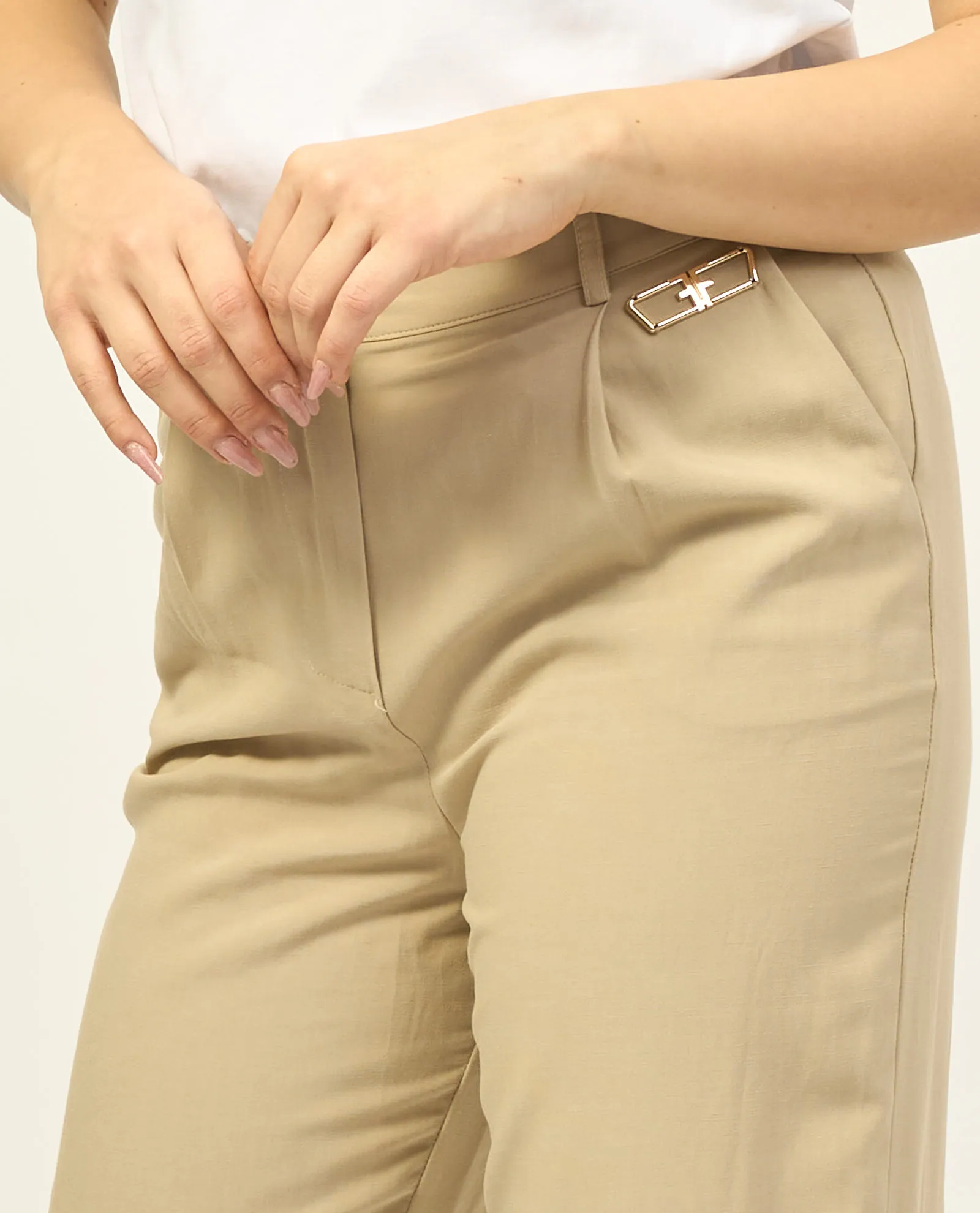 Pantaloni linea dritta Fracomina  in tessuto tecnico