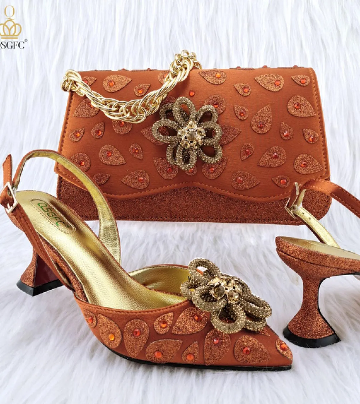 Qsgfc 2023 Borsa a mano da donna in stile classico abbinata a tacchi alti Set di scarpe e borsa per la festa nuziale africana