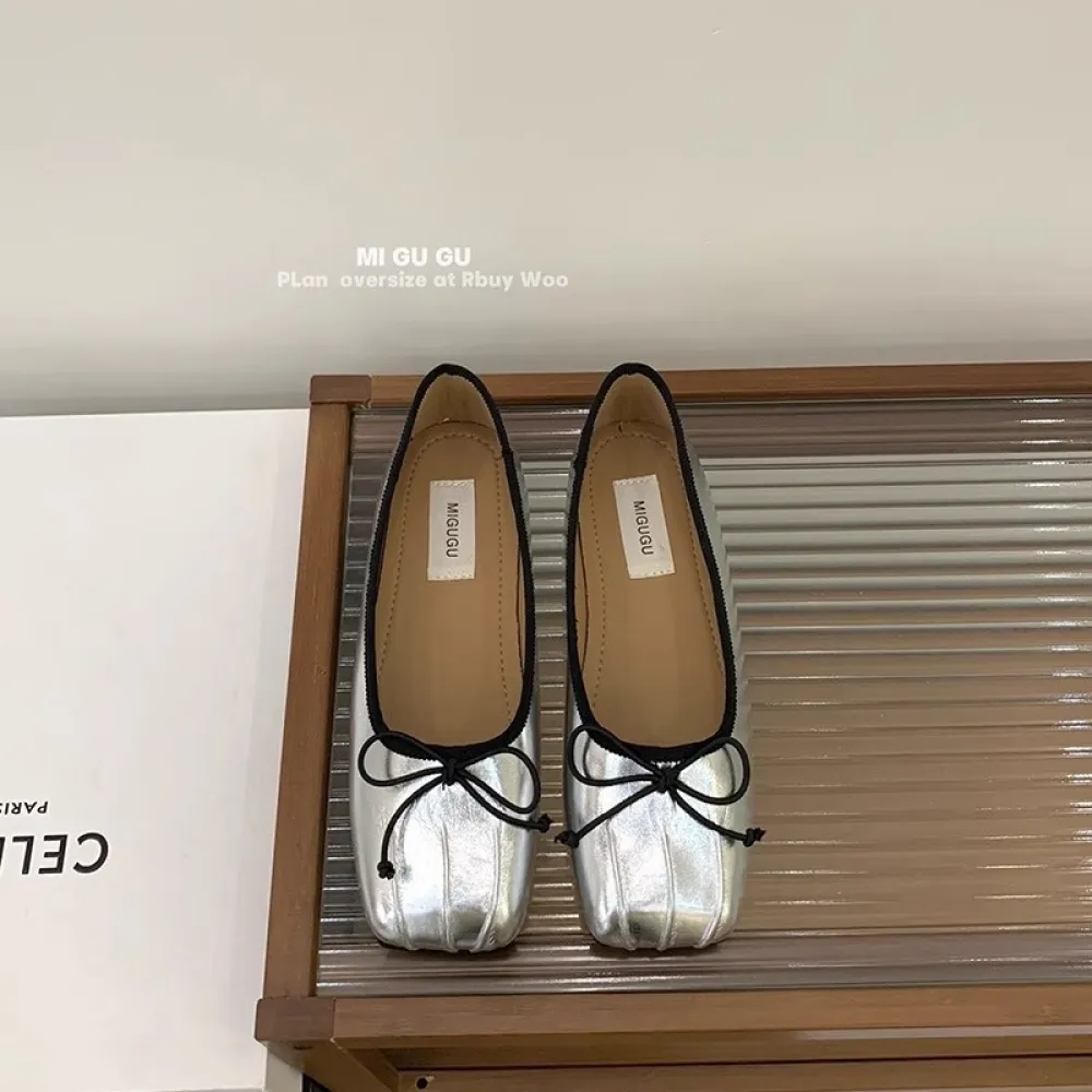 Scarpe a cuffia piatte nere con bocca superficiale per donna, primavera e autunno 2024 scarpe scoop per pendolari francesi di nu