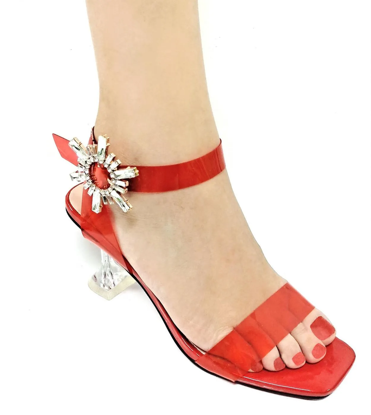 Scarpe da donna in stile estivo di design italiano di vendita calda per la festa nuziale in scarpe da donna alla moda color fucs