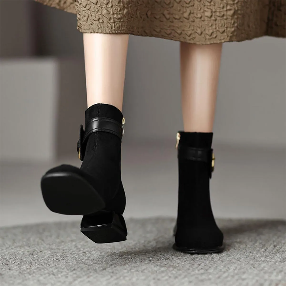 Scarpe da donna Stivali da moto in pelle scamosciata alla caviglia Moda invernale Goth Nuova tendenza 2023 Stivali Chelsea Stiva