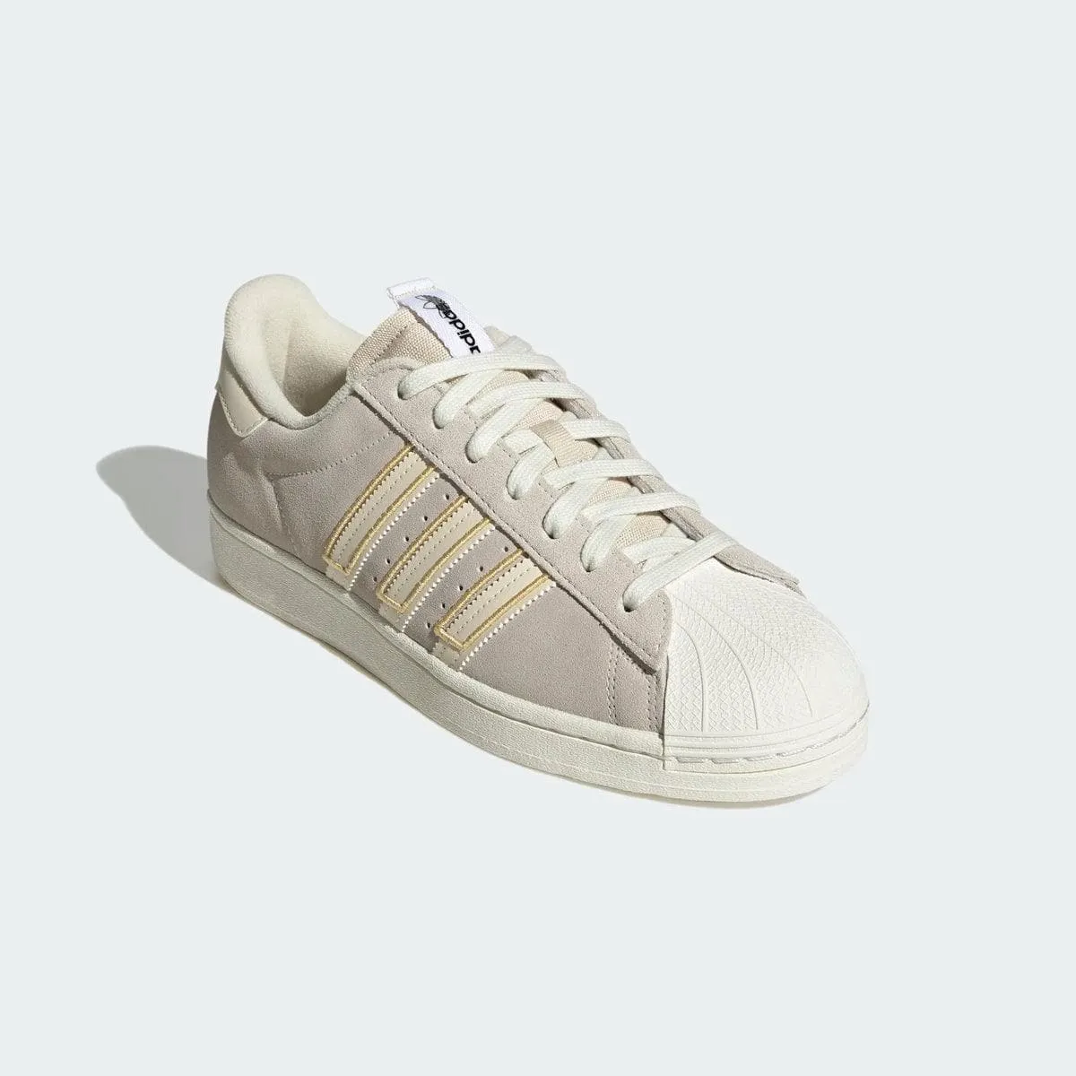 Scarpe superstar