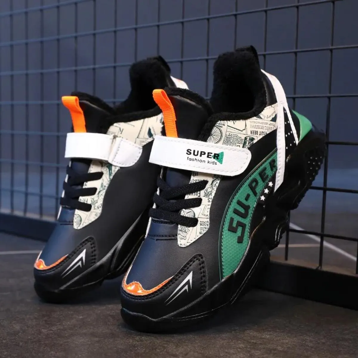 Sneaker comoda, mantiene caldo, elastico, morbido, alla moda, impermeabile, antiscivolo, resistente all'usura, alla moda e in ve