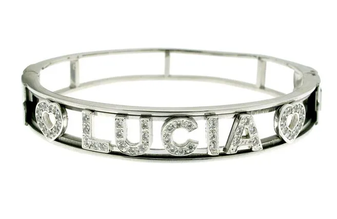 Stainless Steel customizable with max 9 letters