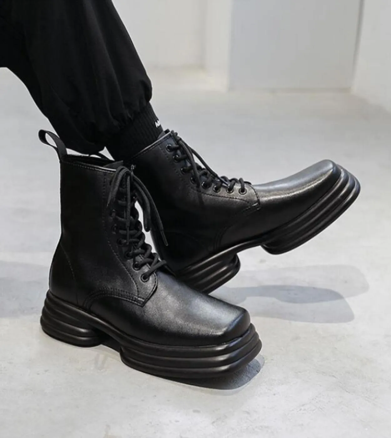 Stivali da moto da uomo con plateau Scarpe con tacco da uomo di lusso Scarpe da uomo con stivali da società punk Stivali da uomo