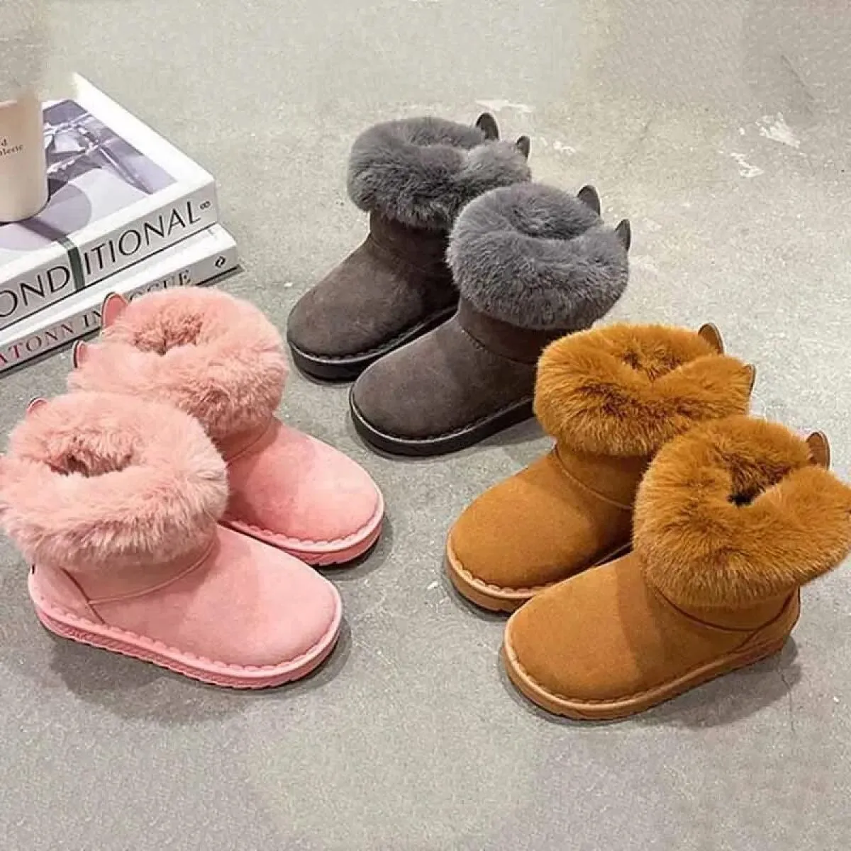 Stivali da neve per bambini con coniglio Nuove scarpe invernali in cotone caldo e morbido per bambini 2024 con stivali in pelle
