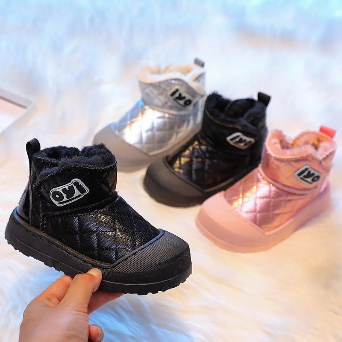 Stivali da neve per ragazzo super caldi Stivali corti antiscivolo a prova di freddo per ragazze Scarpe per bambini alla moda sco