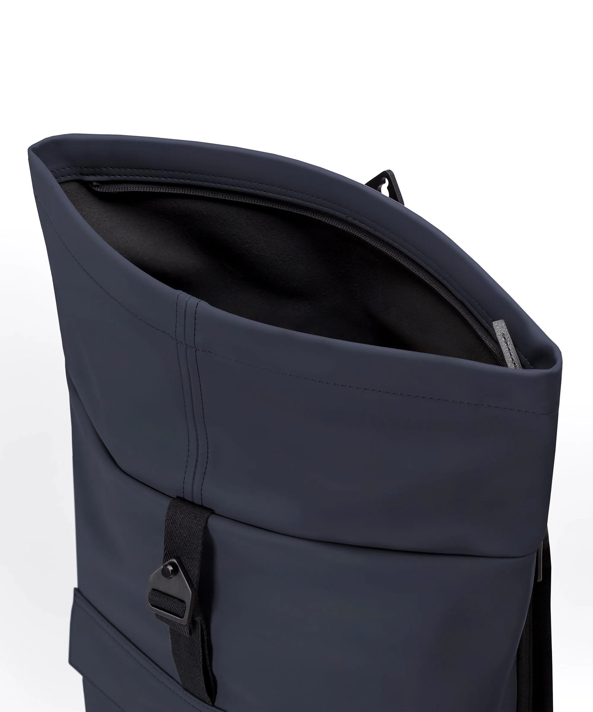  Ucon Acrobatics Lotus Jasper Medium Zaino roll-top 15.6″ poliuretano, poliestere riciclato navy  